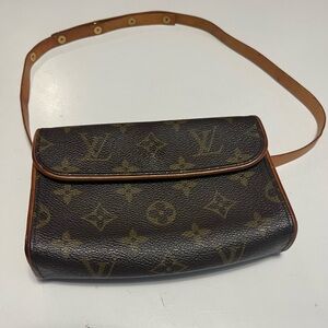 Louis Vuitton Monogram Canvas Brown Crossbody Clutch